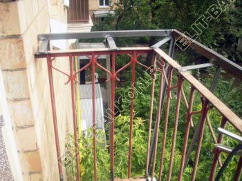 Изготовление конструкции выноса остекления в сталинском доме