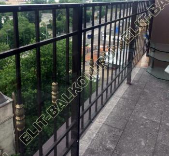 Поликарбонат установлен