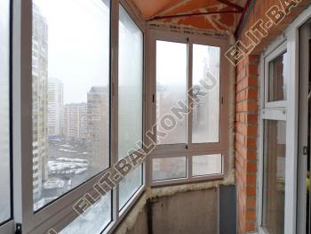 г. Москва. Остекление балкона раздвижным алюминием.