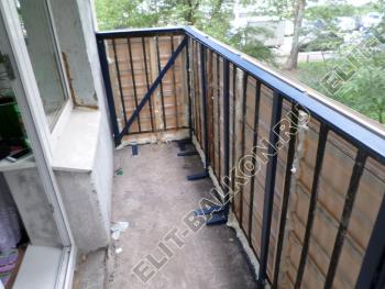 Укрепили балкон, сделали внешнюю отделку