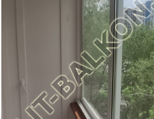 Шкаф высокий - створчатый 