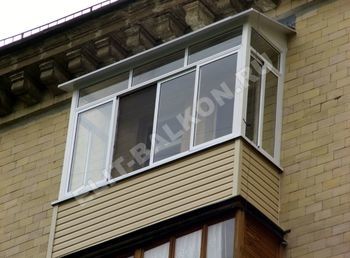 Внешняя отделка балкона сайдингом&nbsp;