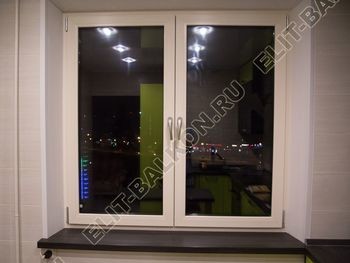 Окно со встроенным термометром