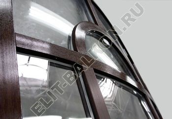 Выгнутое окно