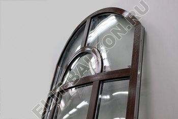 Выгнутое окно