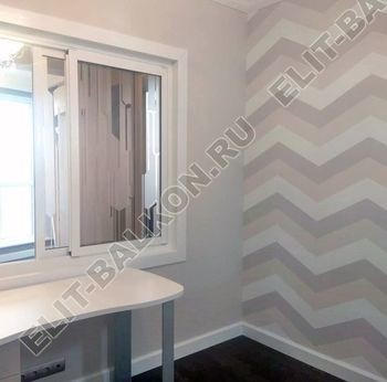 Дизайнерское решение для окна между комнатами. Раздвижная конструкция из ПВХ (Слайдорс).