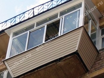 Внешняя отделка балкона сайдингом