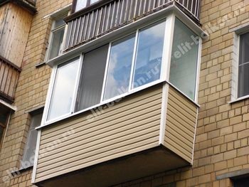 Внешняя отделка балкона сайдингом