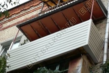 Внешняя отделка балкона сайдингом&nbsp;